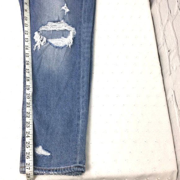 American Eagle Mom Jean Light Wash Distressed Blown Out Knees High Rise Skinny 6 - Picture 11 of 12